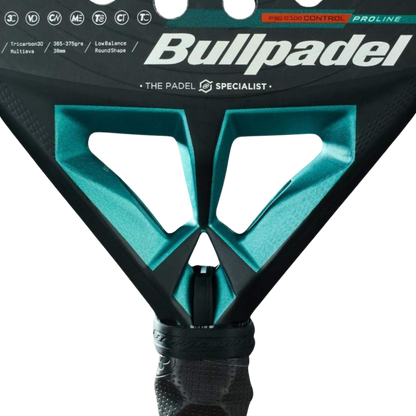 Close-up of a Bullpadel paddle with branding and product details.