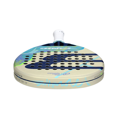 Bullpadel Ionic Light 2026 padel racket - detail view