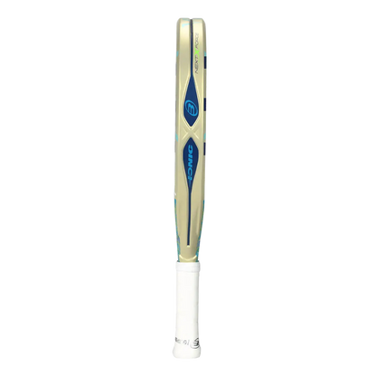 Bullpadel Ionic Light 2026 padel racket - close-up detail