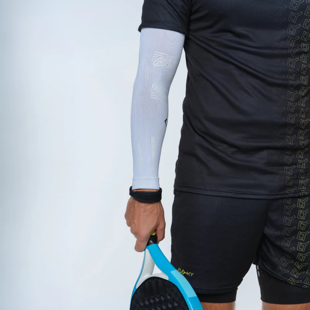 Sleeves in white for padel players